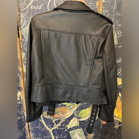 ZARA Moto Jacket Leather Faux Size XL Black Silver Zippers WOW - Picture 5 of 14